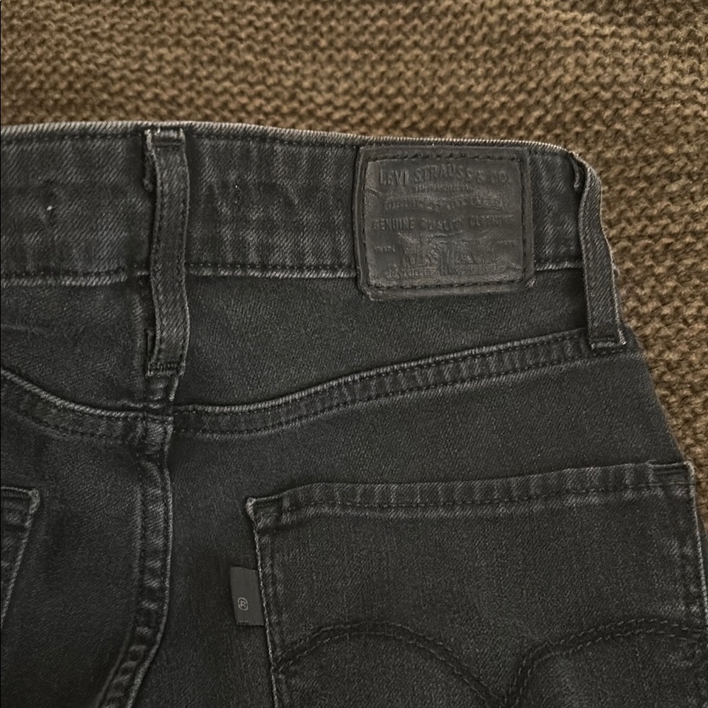 Levi’s 721 High Rise Skinny - Picture 5 of 5